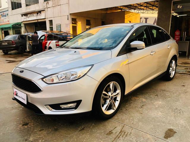 Focus Sedan 2.0 Flex Aut 2016 - Foto 2