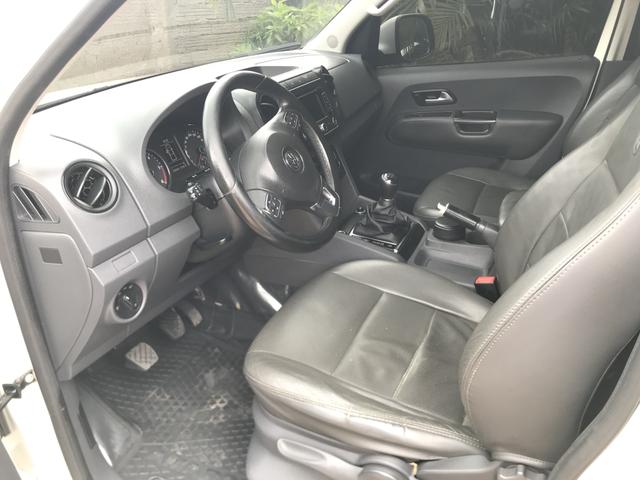 Vendo ou troco amarok por F4000 traçada ano 2012 em diante - Foto 5