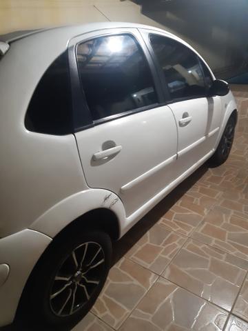 Vende_se ou troca por carro de menor valor só hoje 11.000 mais 2.000,00 documentos