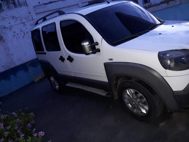 Vendo Fiat Doblô Adventure Completo seminovo - Foto 3