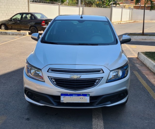 ÔNIX 1.4 AT/LT AUTOMÁTICO