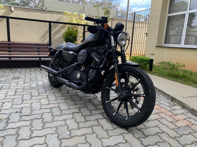 HARLEY DAVIDSON 883 IRON