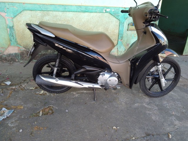 VENDE MOTO BIZ