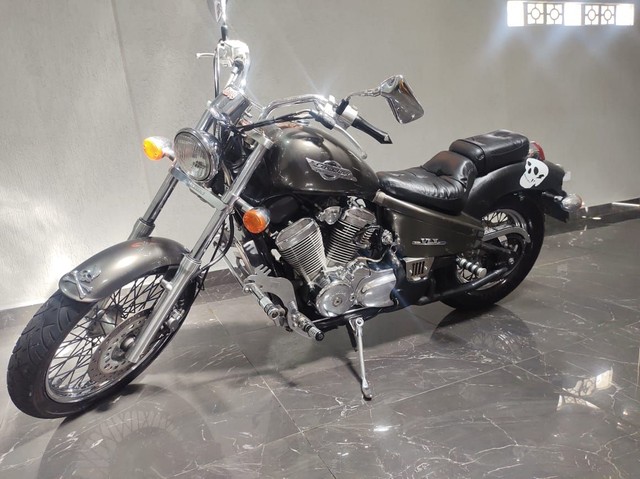 HONDA SHADOW 600 2001