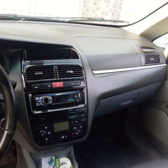 VENDO FIAT LINEA 2009