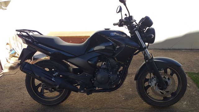 VENDO MOTO FAZER 250 ANO 2010