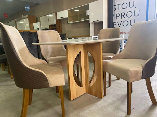 Sala mesa jantar 4 cadeiras tampo de vidro 