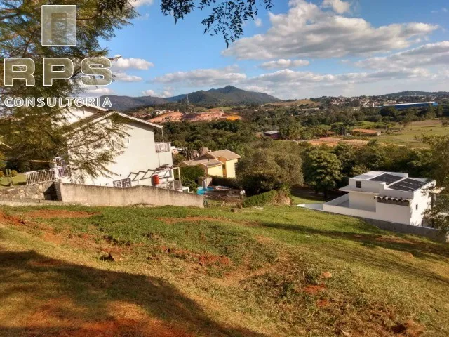 Terreno à venda no Condomínio Porto Atibaia, 800m² de área total, lazer completo e fácil a