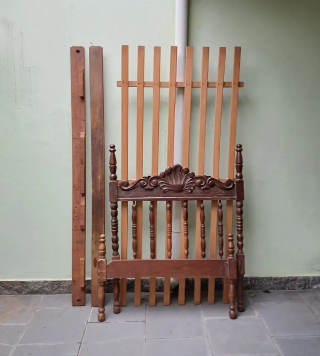 Cama antiga colônia entalhada - Foto 3