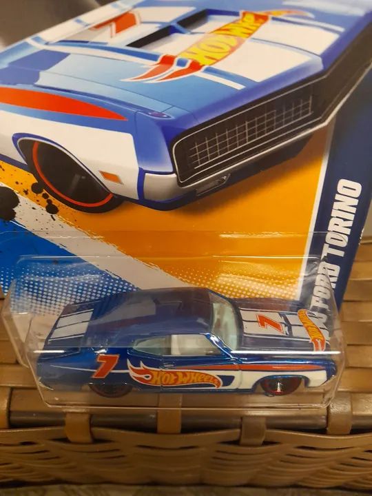 HOT WHEELS 70 FORD TORINO 2012 - Foto 2