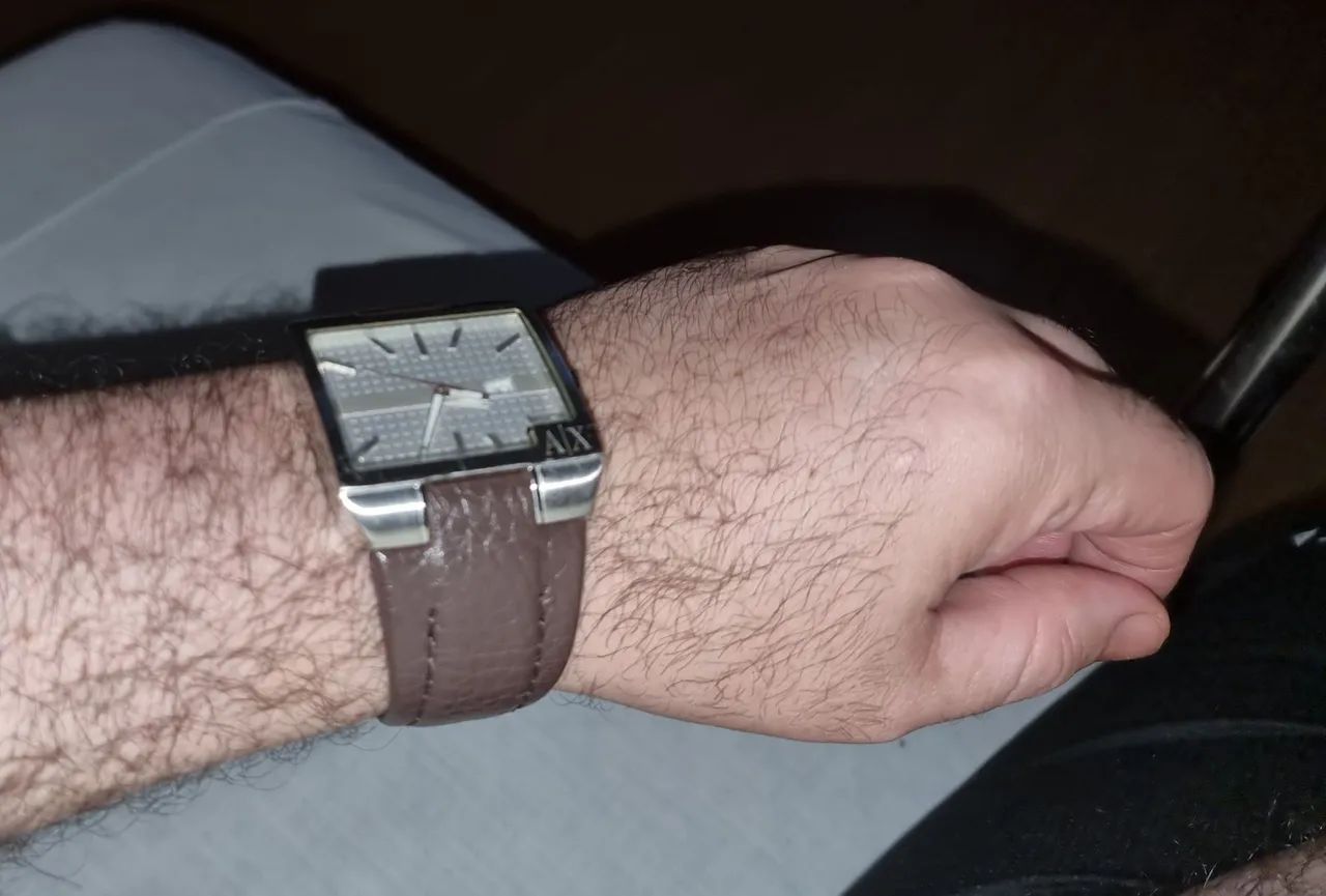 Relógio Armani Exchange pulseira de couro - Foto 6