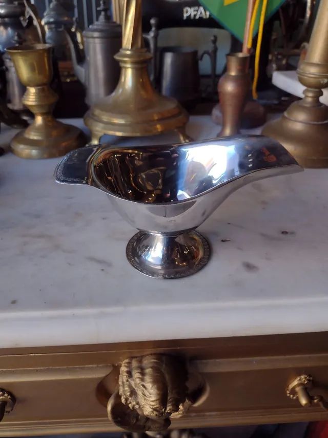 Antiga molheira em inox. 64310257560962120