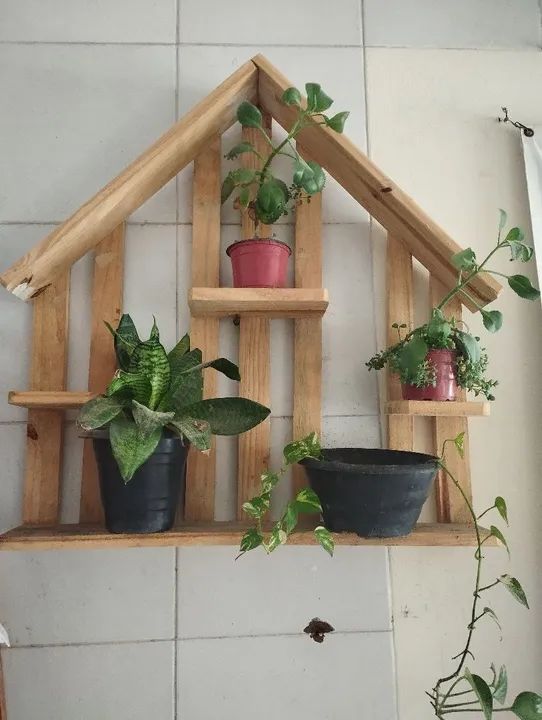Prateleira de madeira para plantas - estilo rústico - Foto 3