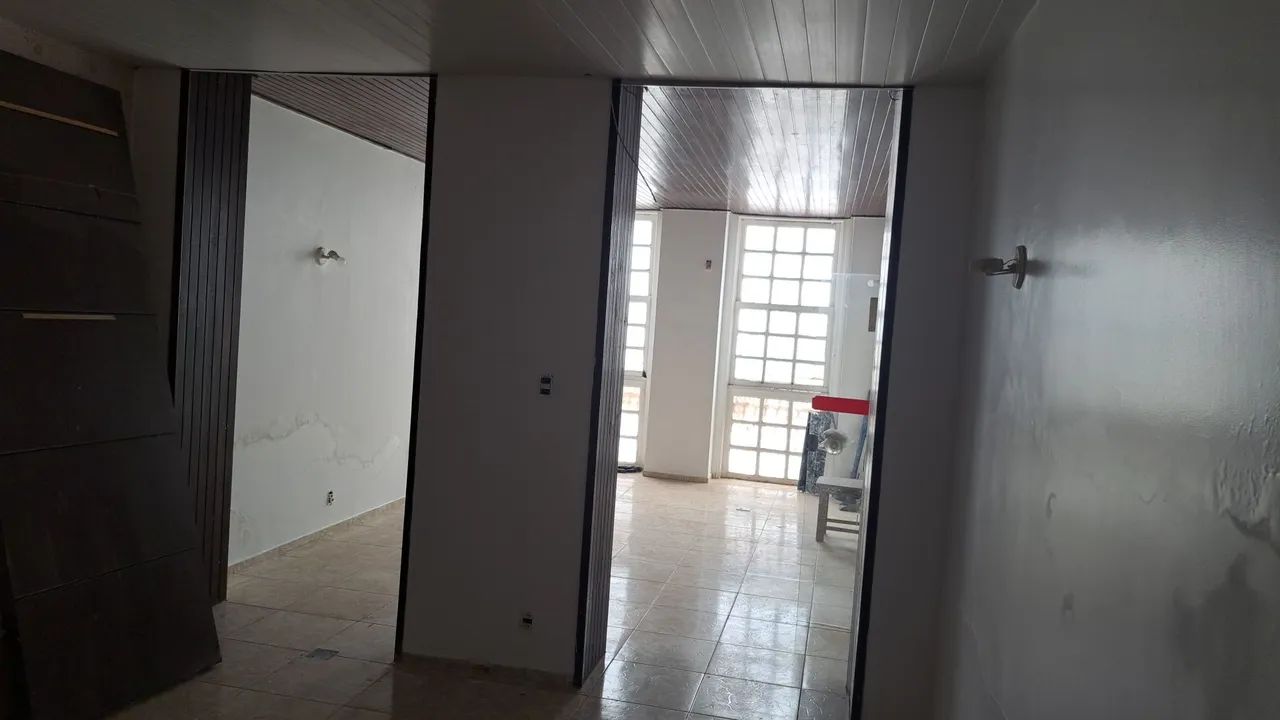 Casa com 4 quartos Centro - Foto 2