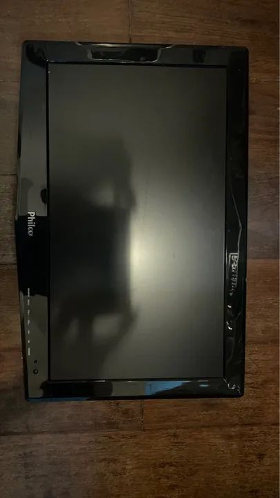 VENDO TV COM DEFEITO NA TELA - Foto 2