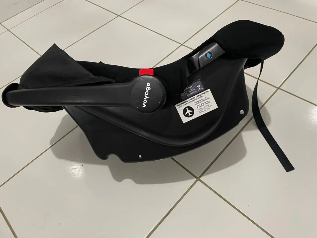 Bebê conforto marca Voyage 