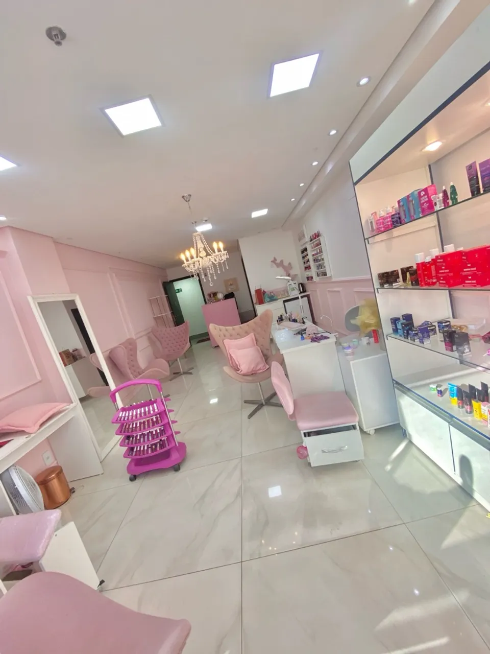 Vendo PONTO de Studio de unha ( porém pode ser para qualquer área de estética )