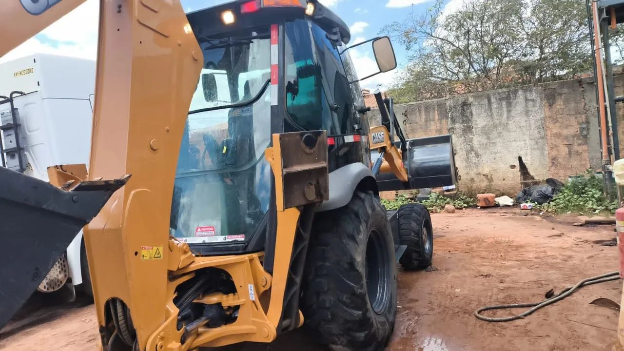 retroescavadeira case 580n ano 2020 - Foto 2