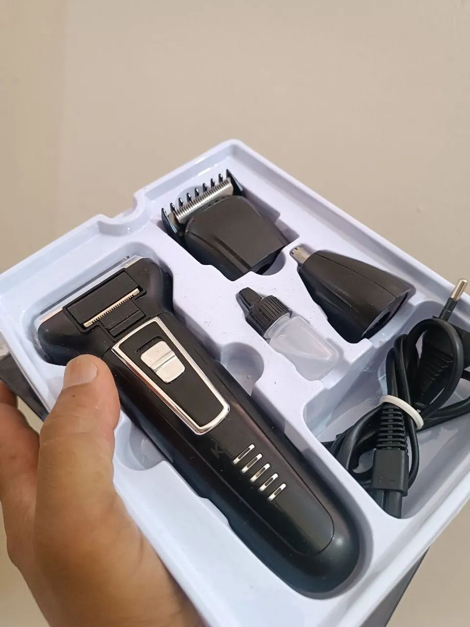 Máquina de cortar cabelo top! - Foto 2
