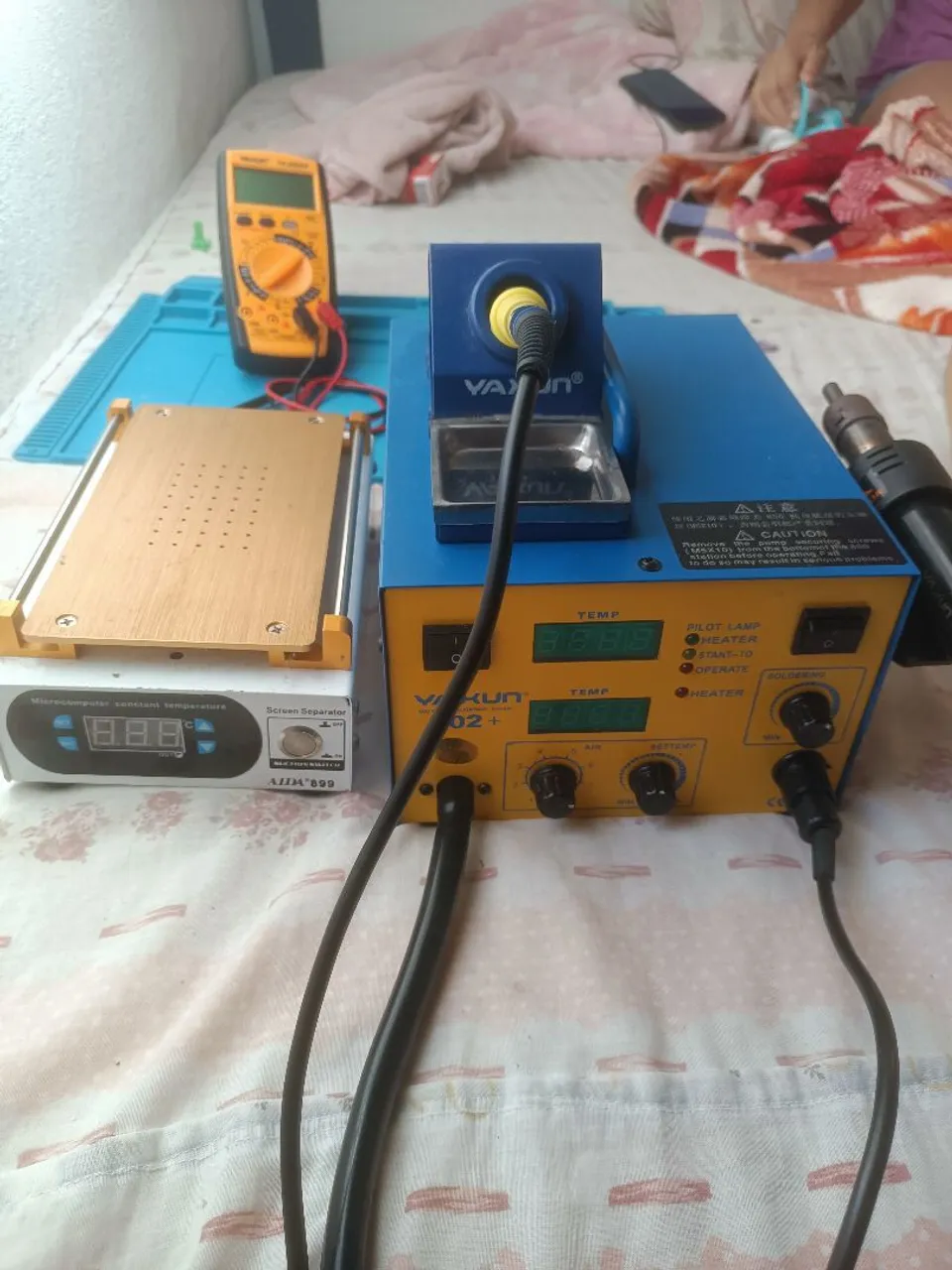 Kit de Ferramentas para Reparo de Celulares - yaxun e Aida