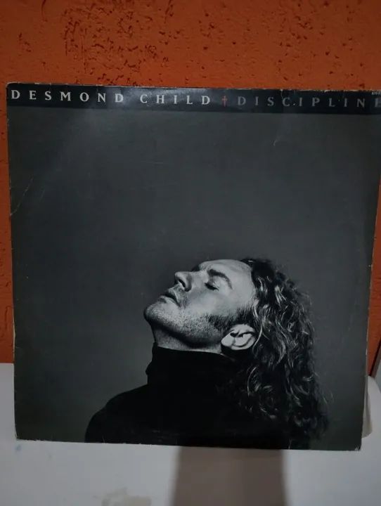 DISCO LP DESMOND CHILD DISCIPLINE... MUITO BEM CONSERVADO - Foto 2
