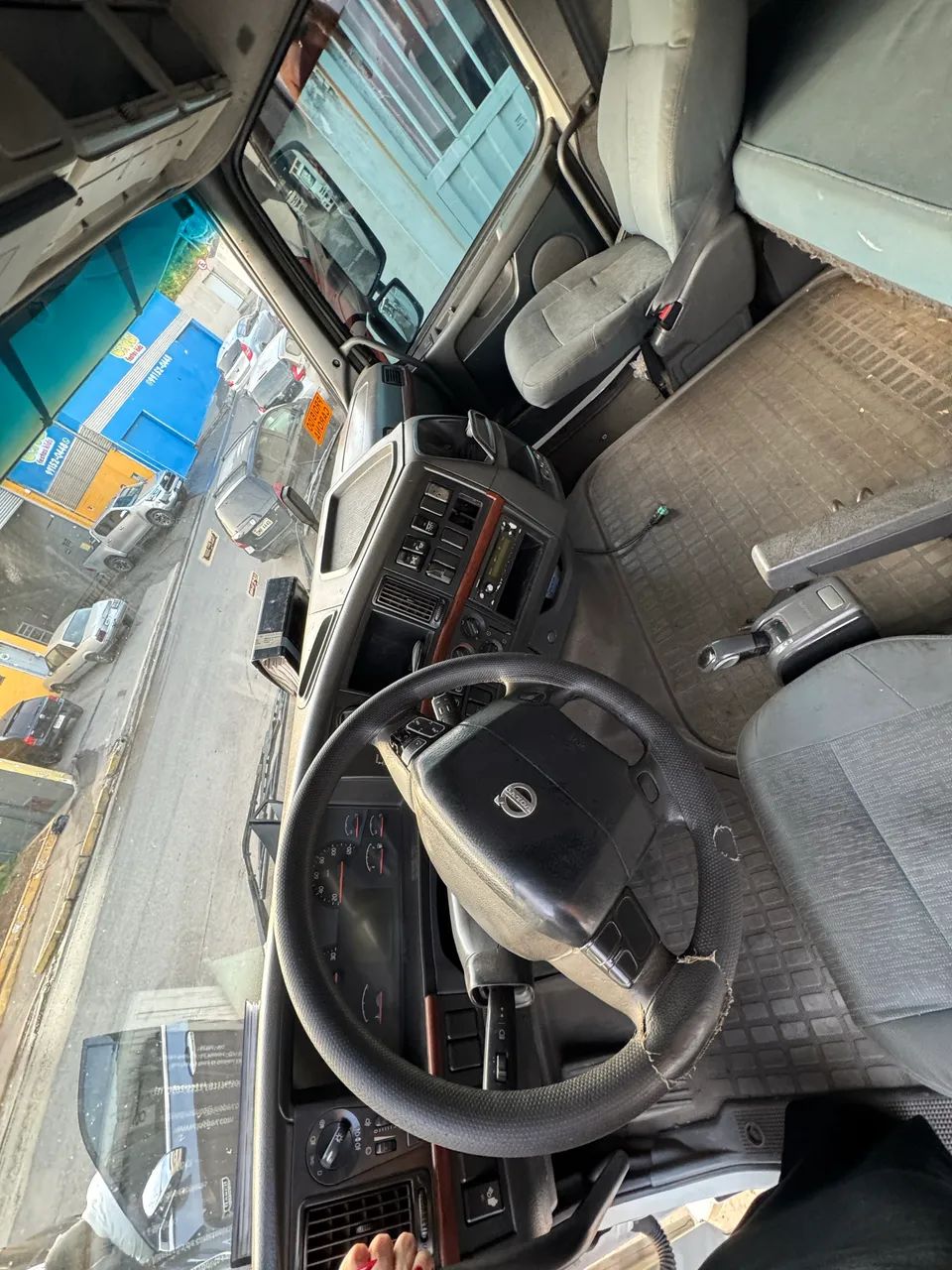 Volvo FH 520 6x4 ano 2011 - Foto 9