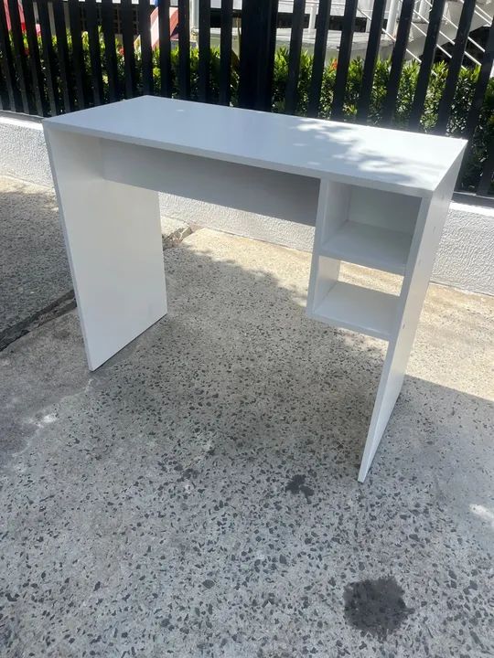 Mesa de Escritório Branca com NICHO  - Foto 3