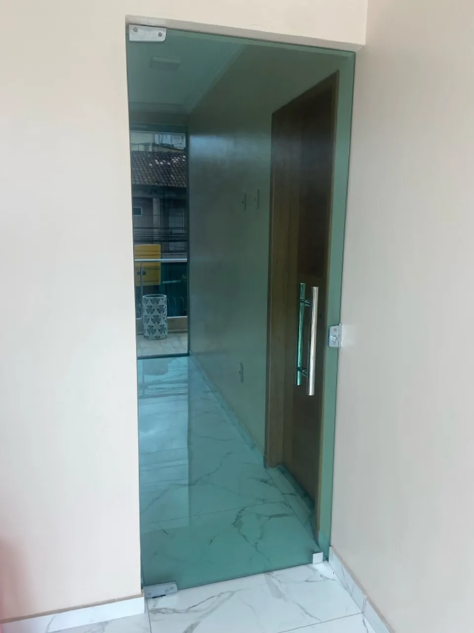 PORTA EM VIDRO TEMPERADO