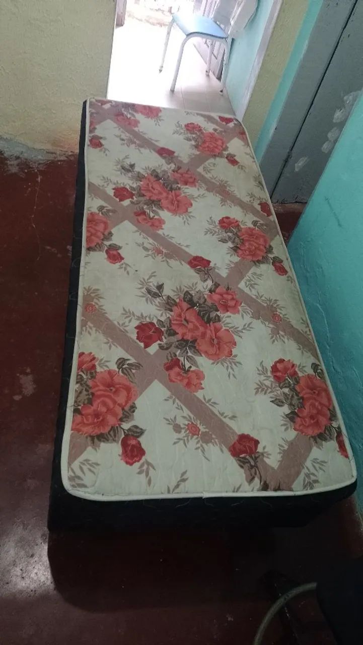 CAMA SOLTEIRO BOX EM PERFEITO ESTADO - Foto 3