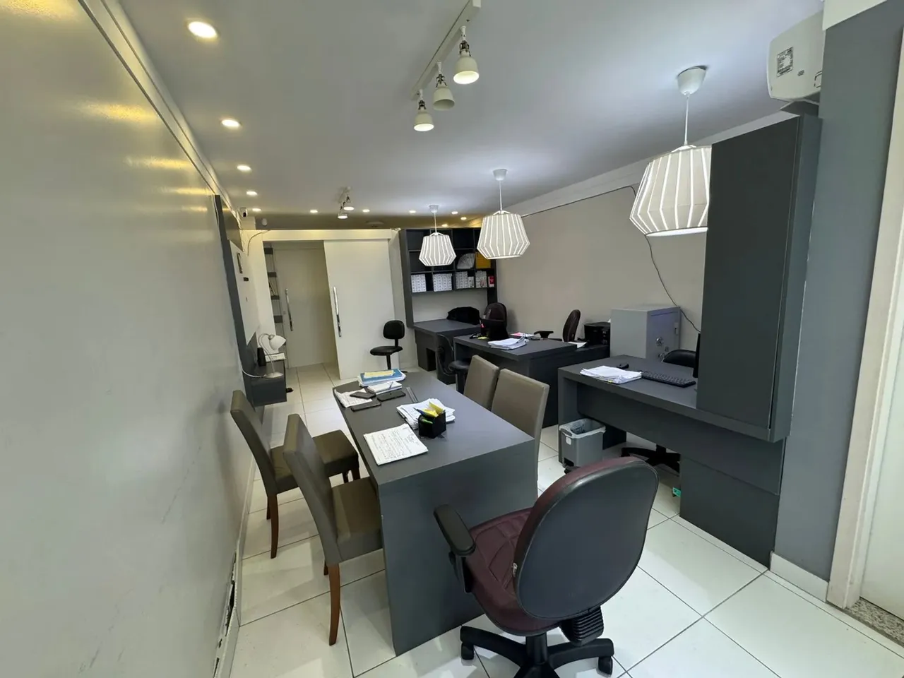 Sala para aluguel no Business Center - Renascença 2 - com mobília completa