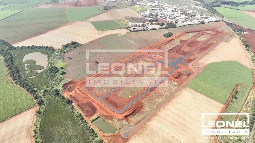 Área / Terreno Empresarial e Industrial à Venda - Foto 13