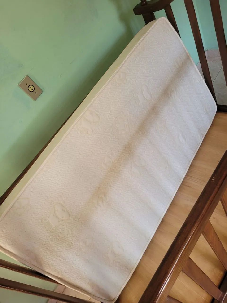 Berço em madeira maciça - Foto 3