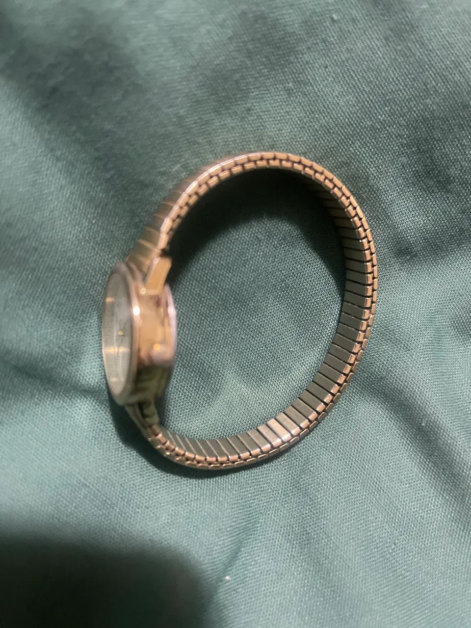 Relógio dourado Timex  - Foto 3