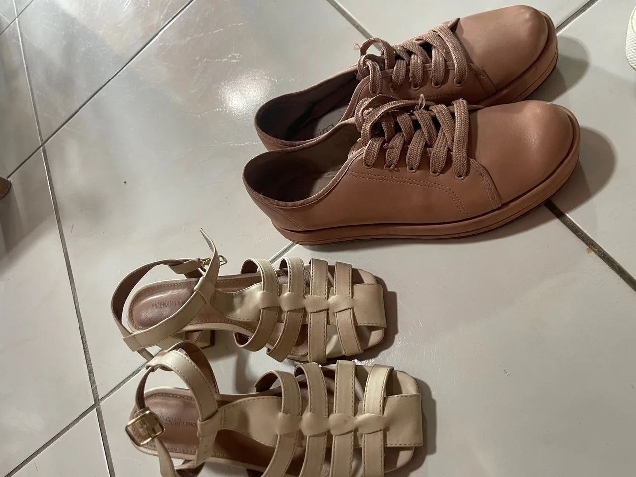 Sandálias e tênis rosa - Foto 3