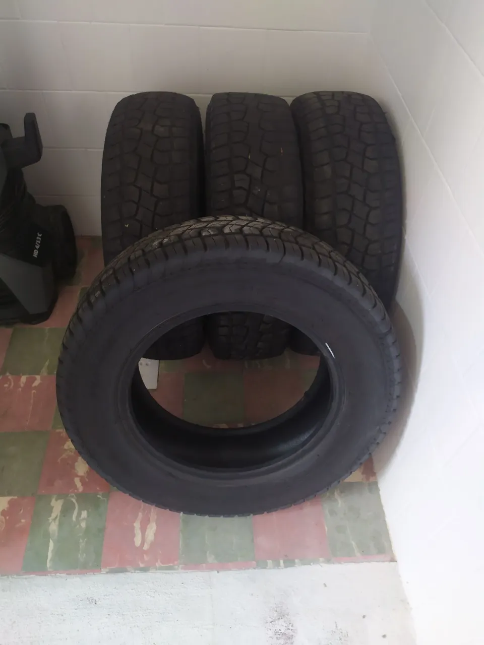Pneu log way . 175/70 14r