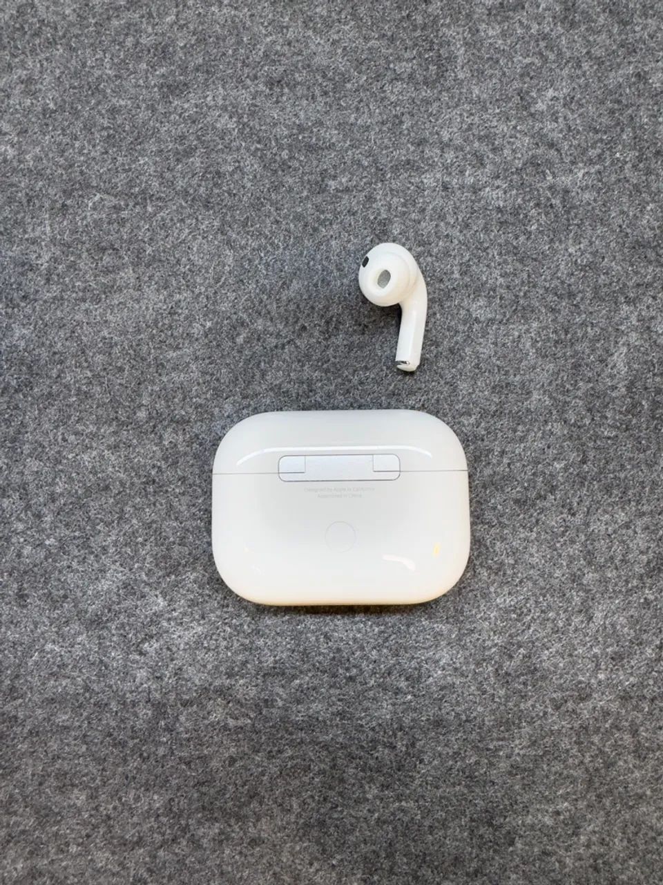 AirPods Pro 2 (Lightning) Modelo A2699 - Case + Lado Esquerdo