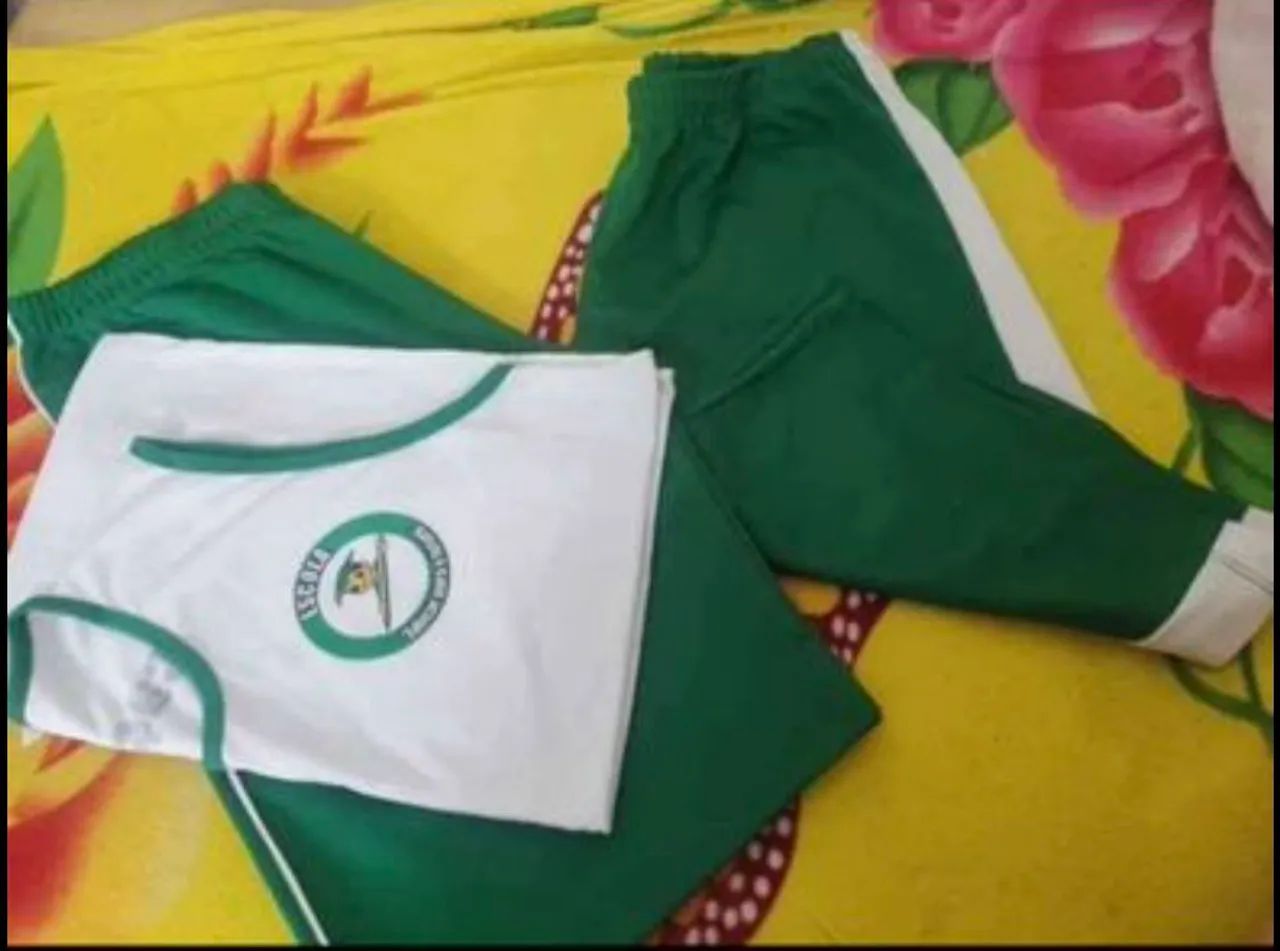 Uniformes  colégio - santos Dumont  - Foto 5