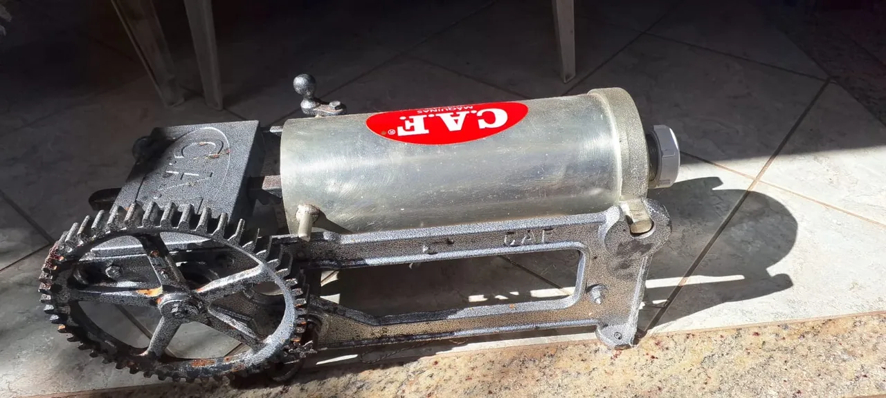 Máquina de Moer Carne Industrial CAF