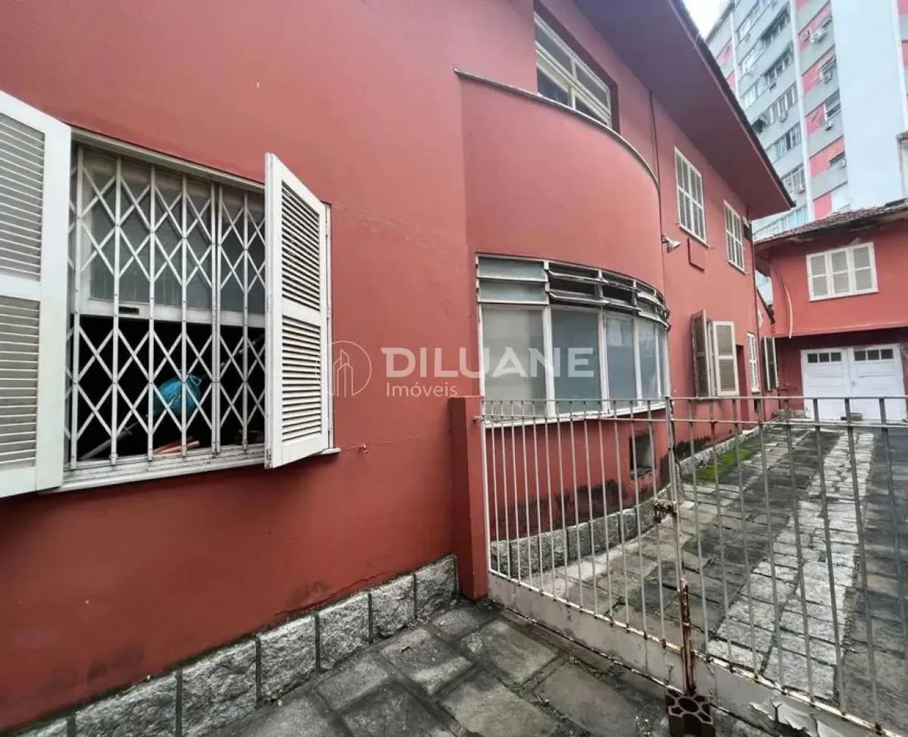 Sensacional Casa de Rua em Laranjeiras - Foto 2