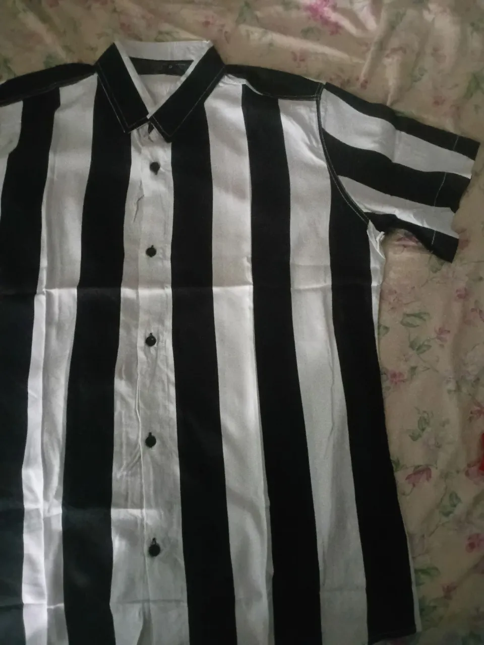 Camisa listrada P&B