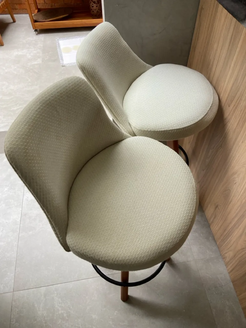Banquetas Estilosas e Confortáveis - Design Moderno