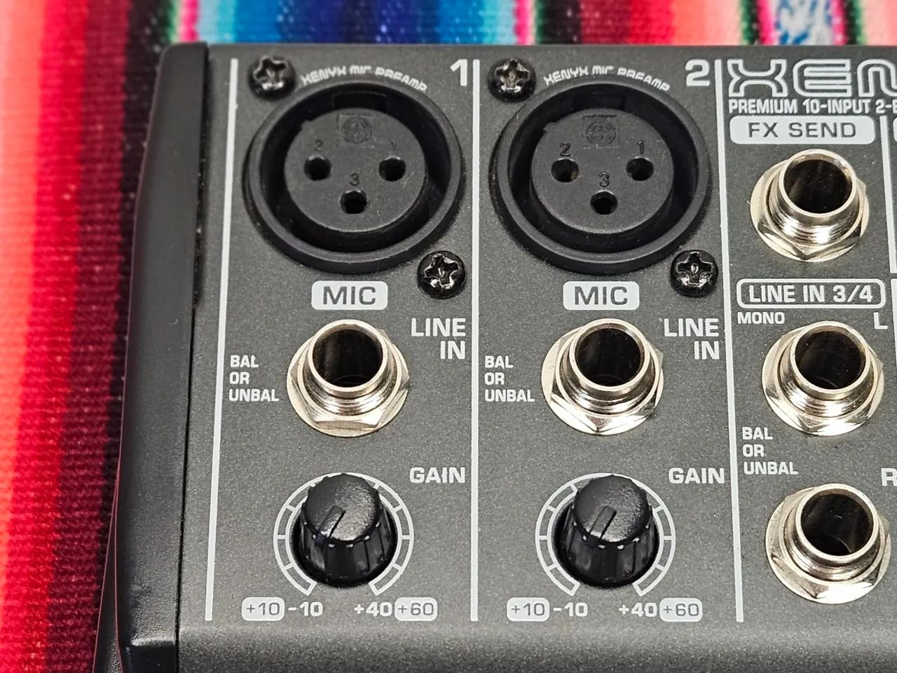 Mesa de Som Behringer Xenyx 1002FX - Foto 4