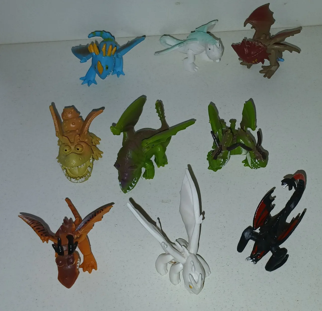 LOTE 9 BONECOS MINIATURAS COMO TREINAR O SEU DRAGÃO DUAS CABEÇAS TEMPESTADE BATATÃO FERRÃO