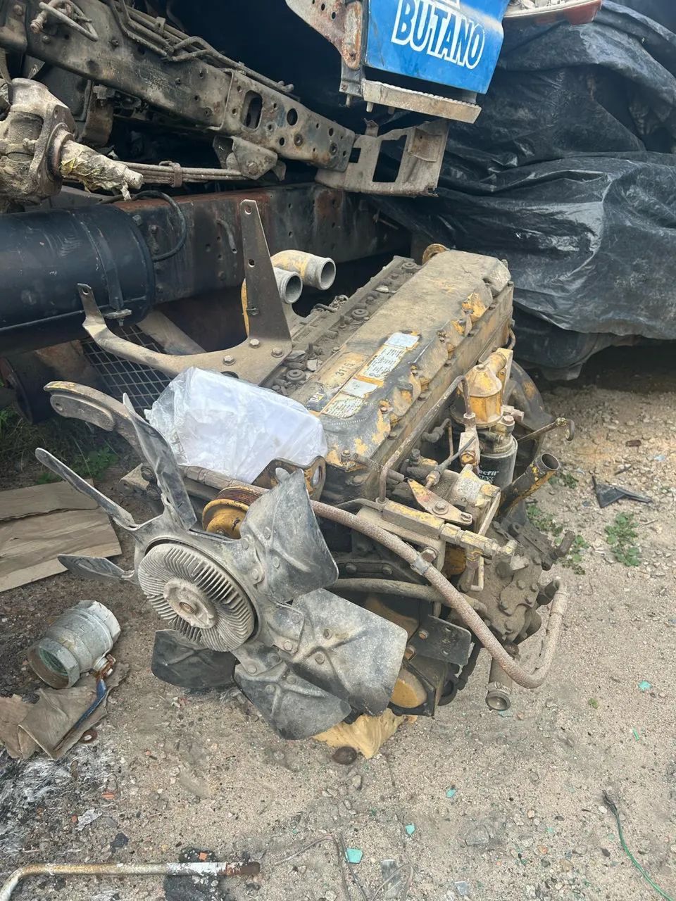 Vendo motor caterpillar 3116