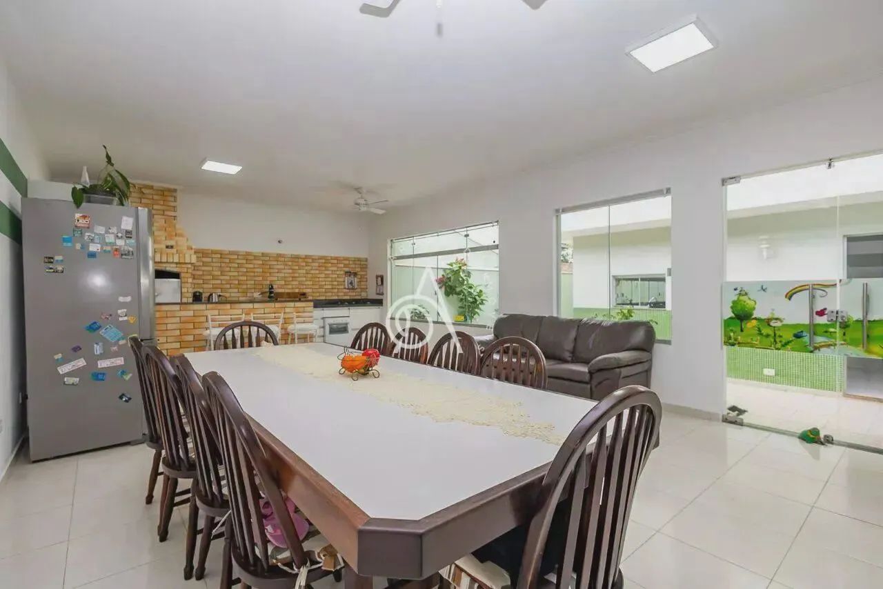 Triplex, com 4 suítes no Boa Vista