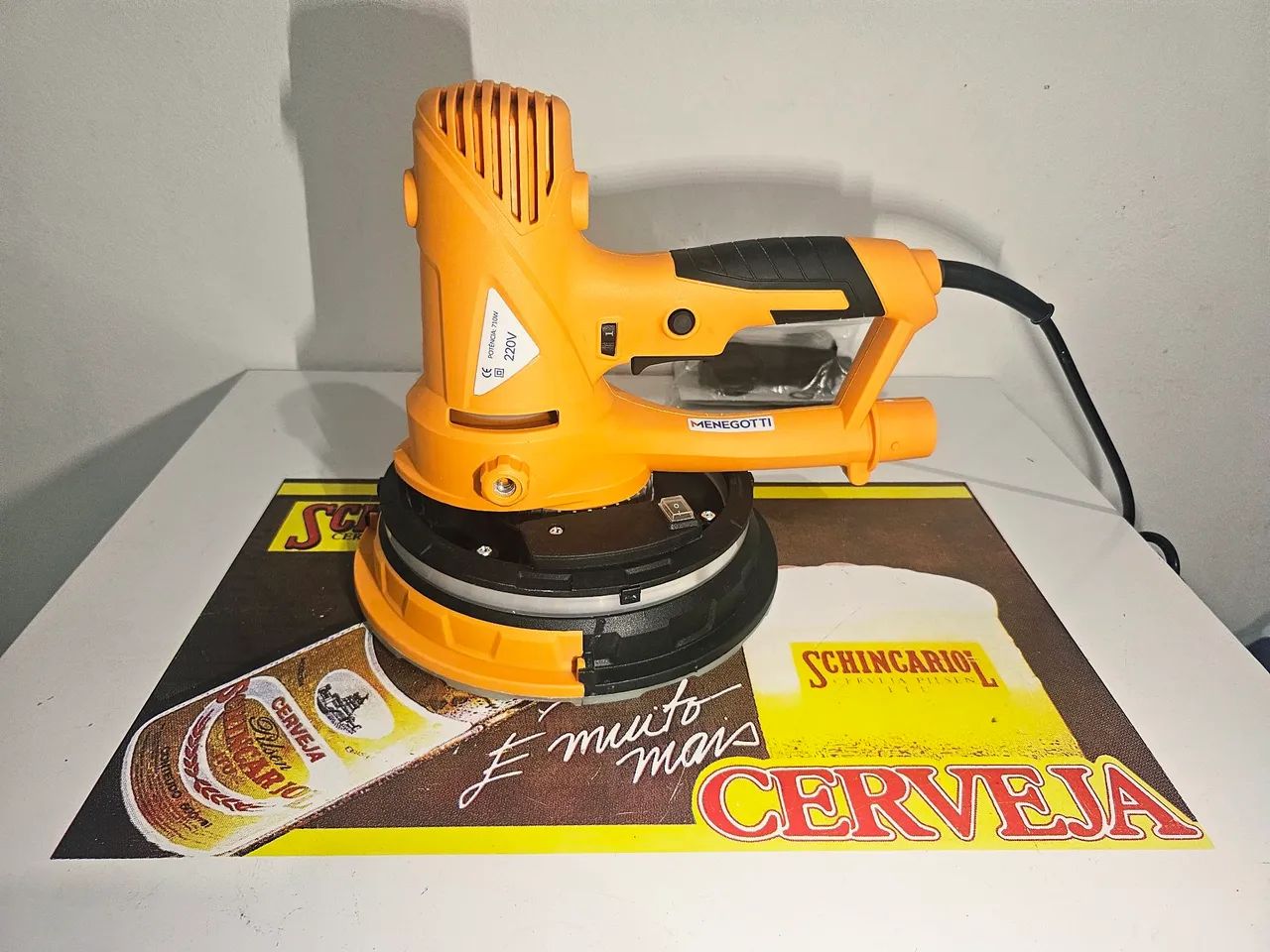 Vendo ou troco lixadeira de parede