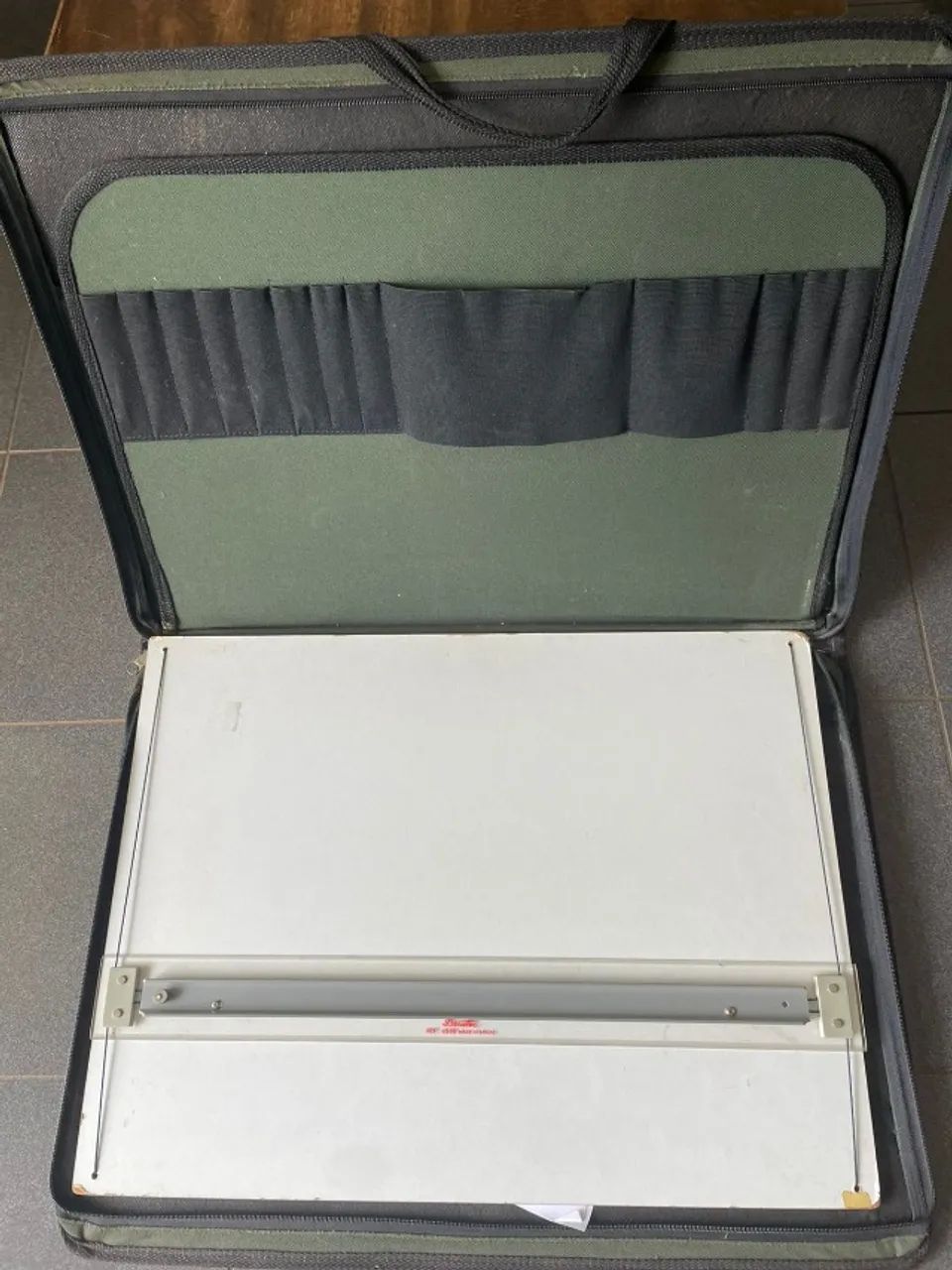 Prancheta A3 Para Desenho Com Régua Paralela sem apoio, acompanha estojo