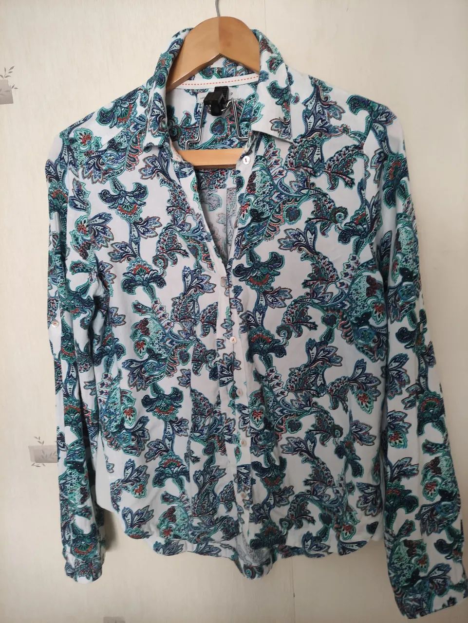 Luigi Bertolli camisa floral linho - Foto 2