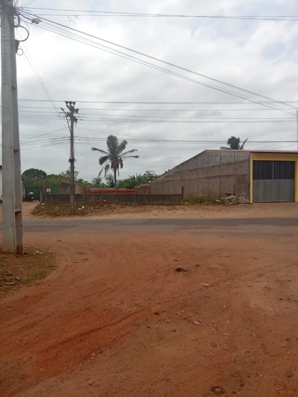 Vende-se ou Troca Terreno Comercial em São Vicente Ferrer
