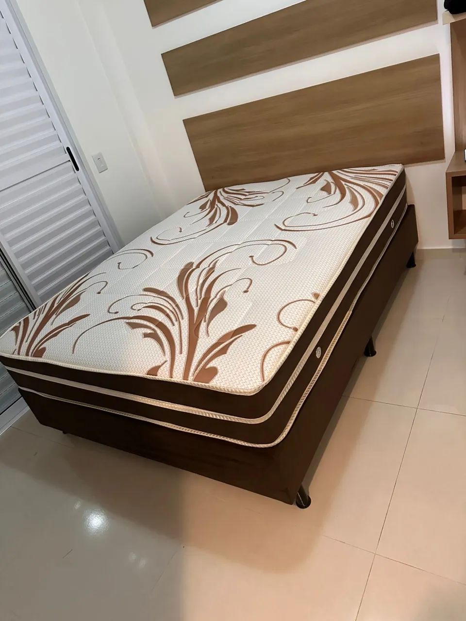 Cama box casal molas ensacadas 1.88x1.38